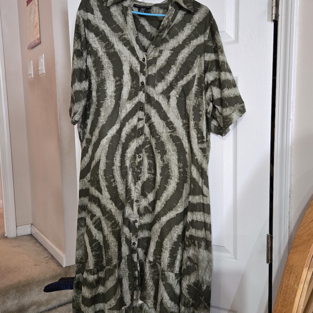Plus size green & tan tie dye dress